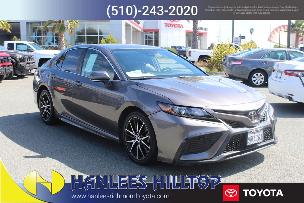 2022 Toyota Camry SE Image 3 of 28