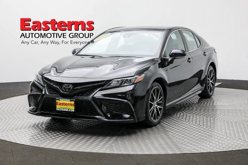 Vehicle image 9 of 61