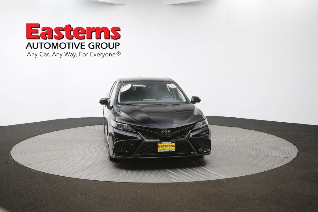 Vehicle image 27 of 61