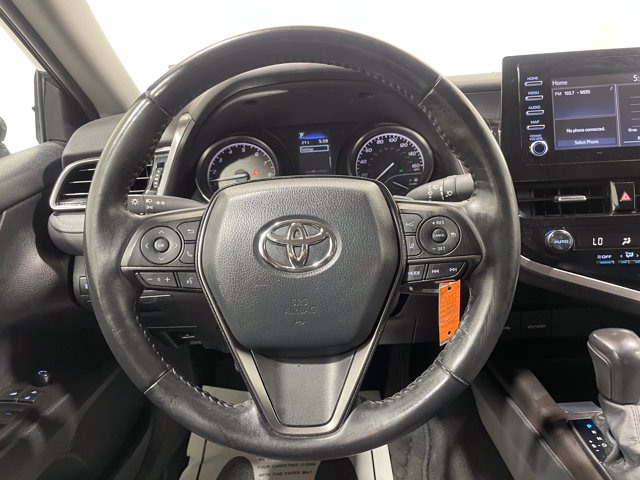 Vehicle image 15 of 25
