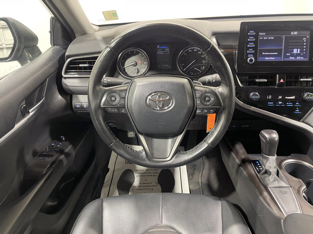 Vehicle image 16 of 25