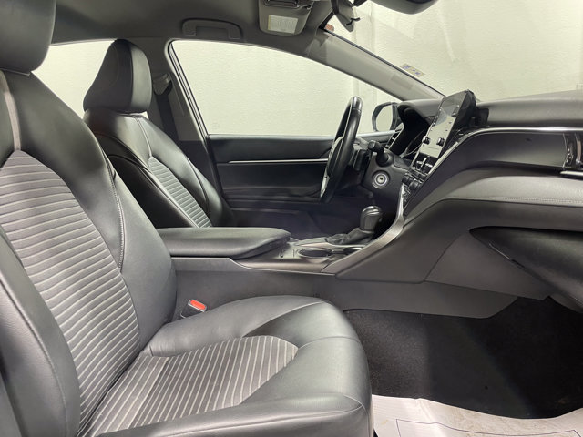 Vehicle image 20 of 25