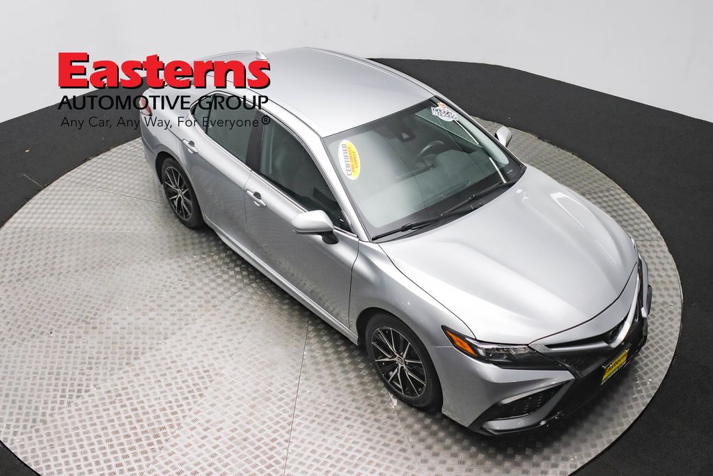 Vehicle image 14 of 61