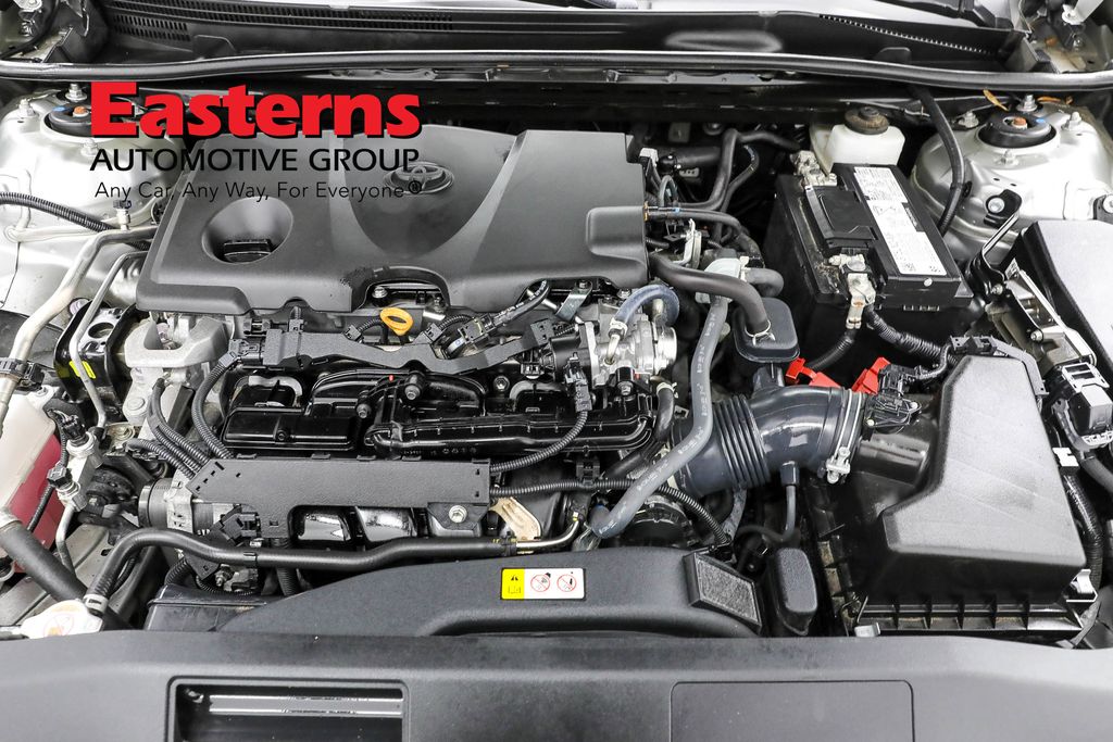 Vehicle image 37 of 61