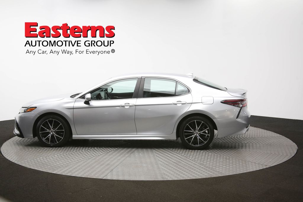 Vehicle image 36 of 61