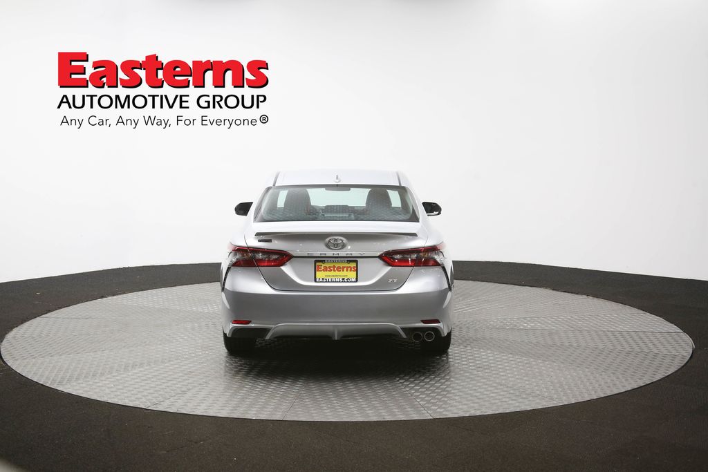 Vehicle image 28 of 61
