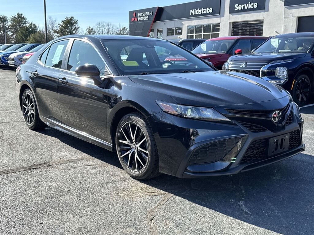 Vehicle image 4 of 33