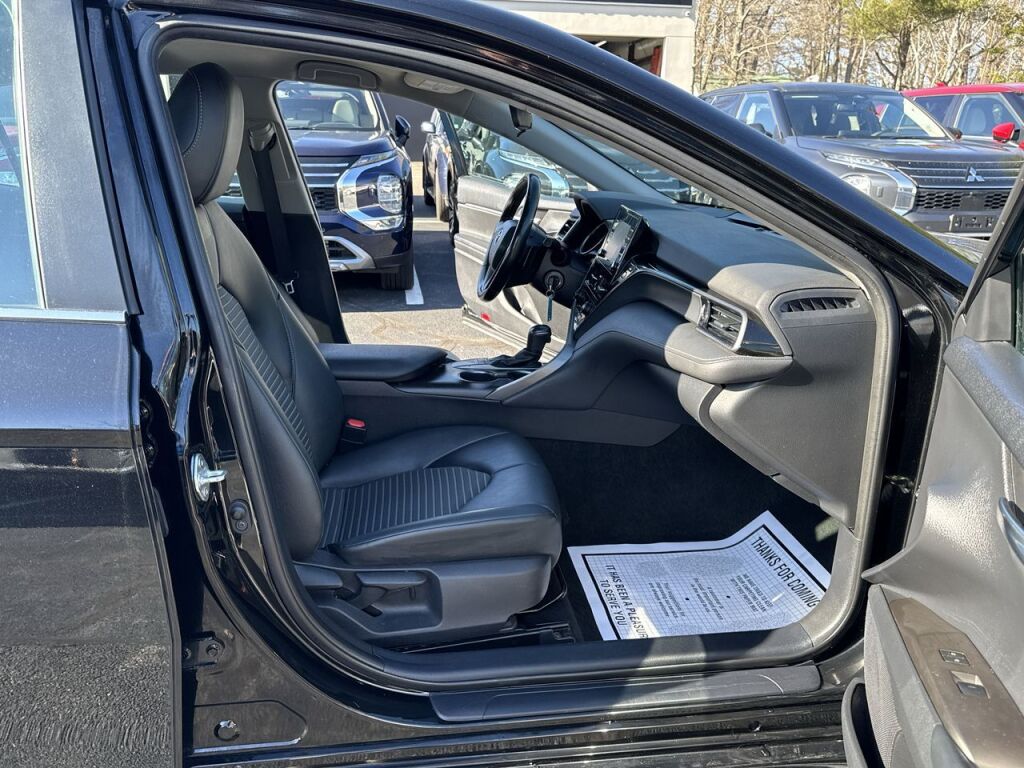Vehicle image 32 of 33