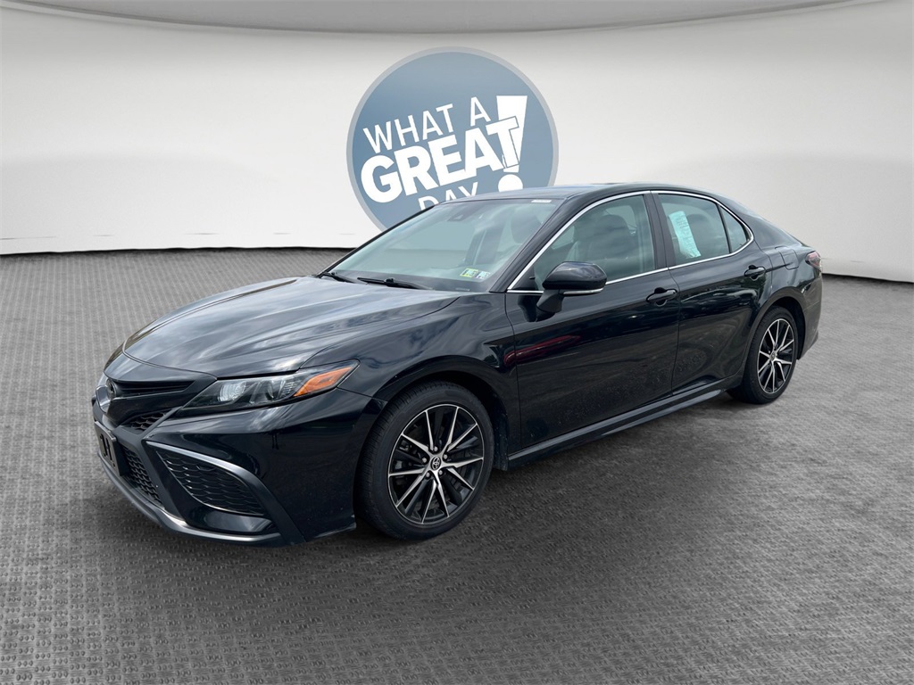 Vehicle image 1 of 32