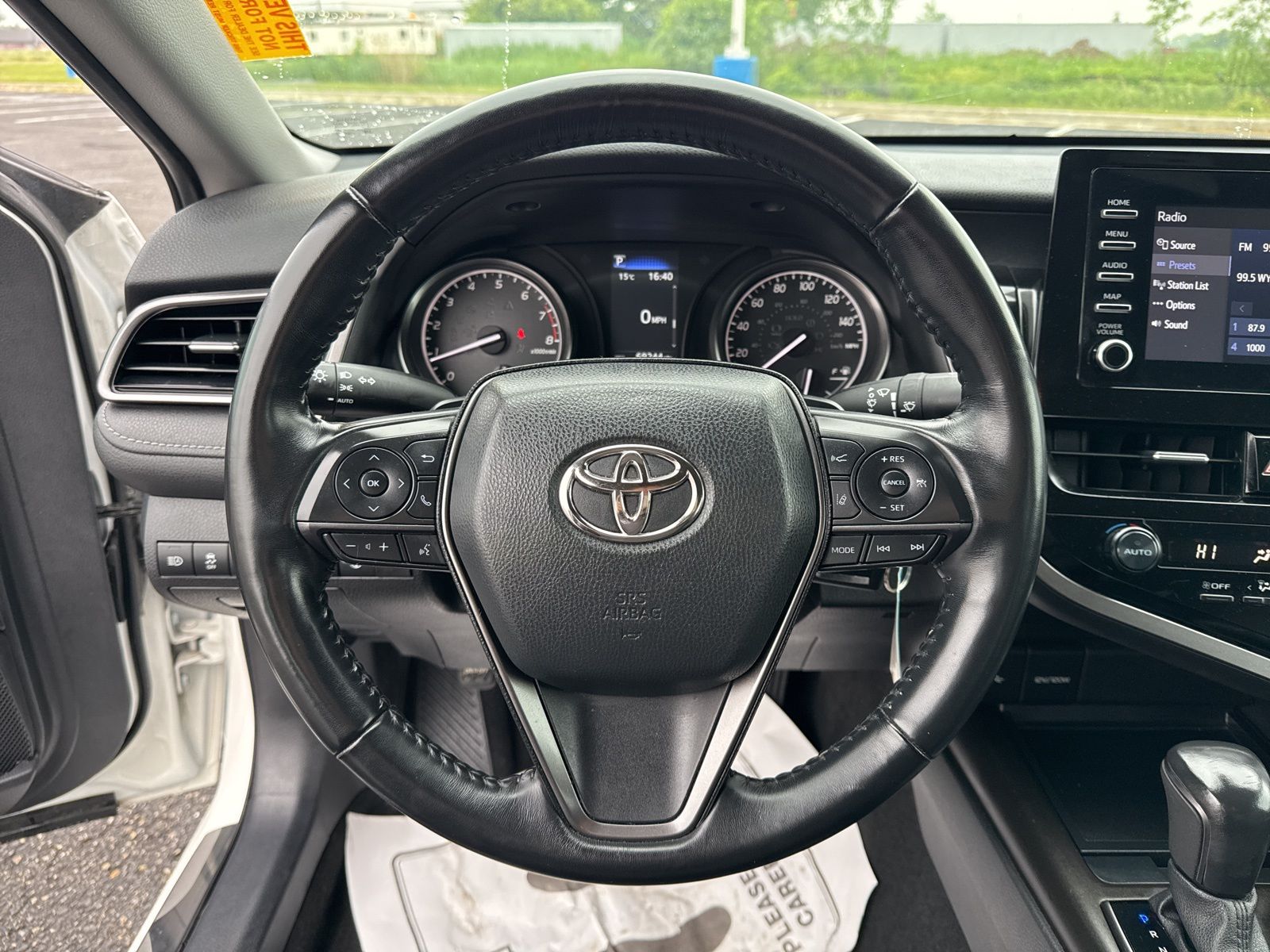 Vehicle image 18 of 37