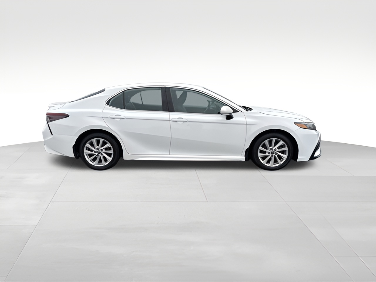 Vehicle image 31 of 37