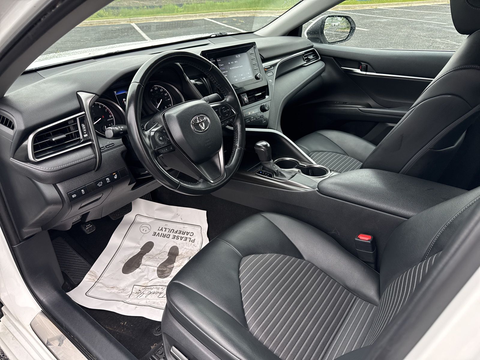 Vehicle image 15 of 37