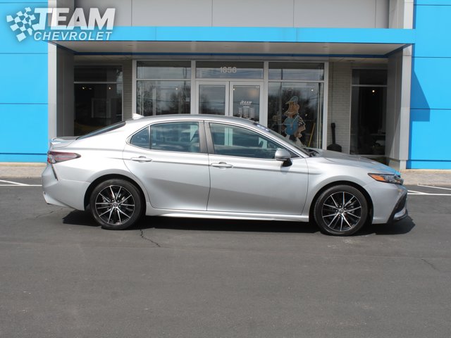 Vehicle image 5 of 32