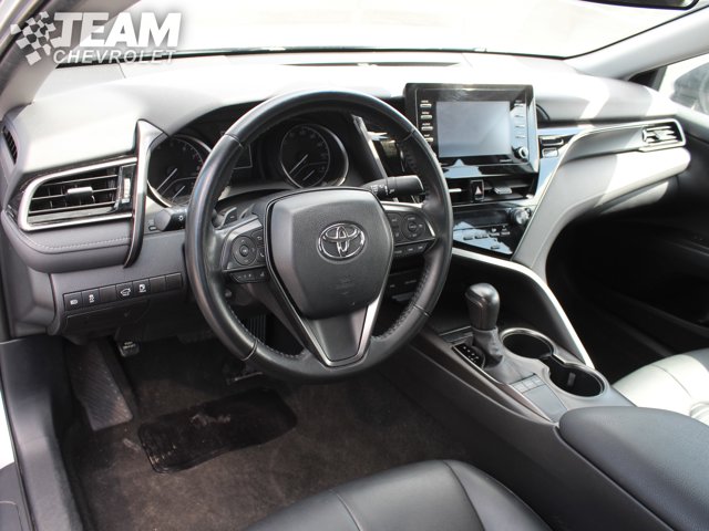 Vehicle image 13 of 32