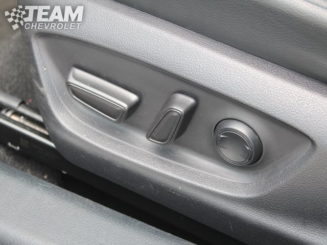 Vehicle image 11 of 32