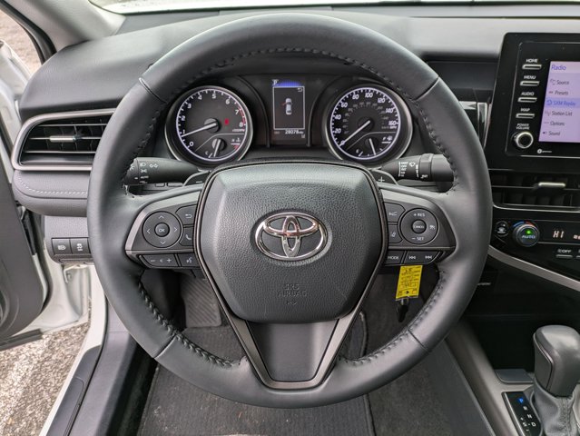 Vehicle image 9 of 24