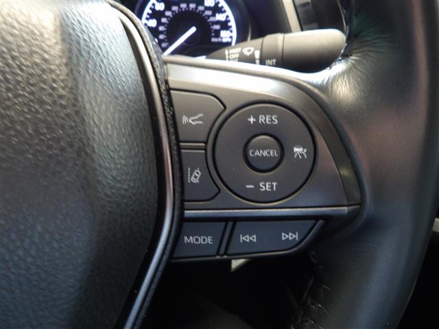 Vehicle image 29 of 37