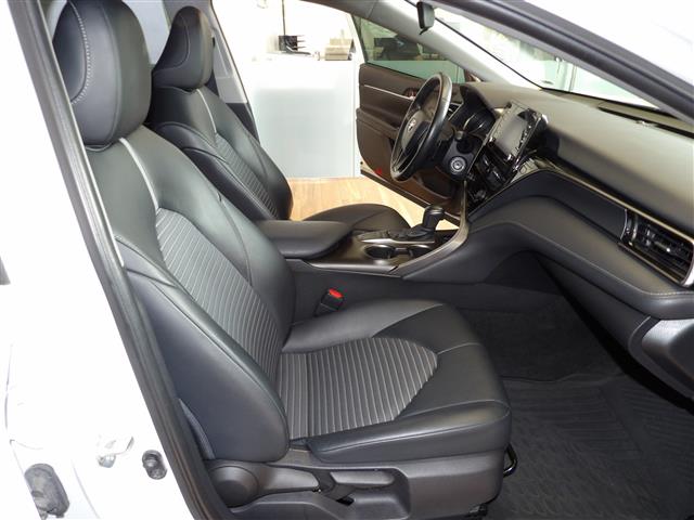 Vehicle image 14 of 37