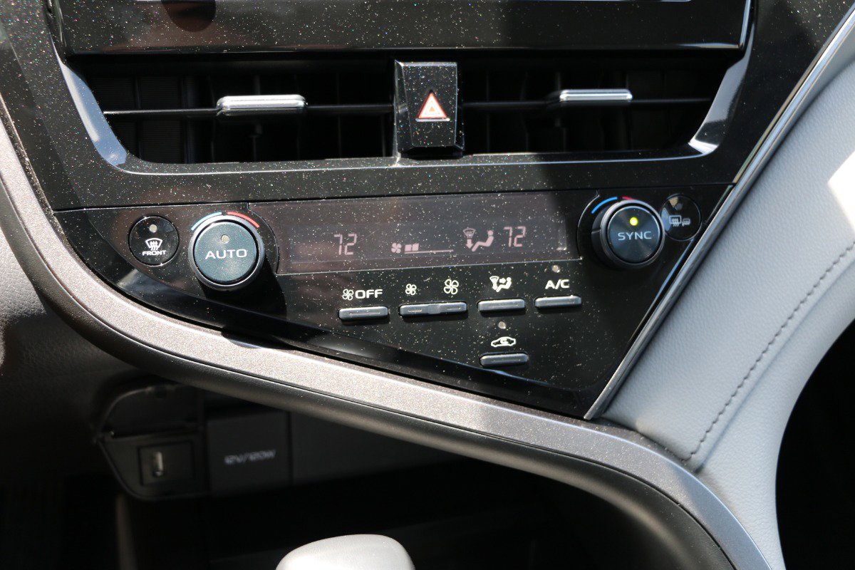 Vehicle image 20 of 29