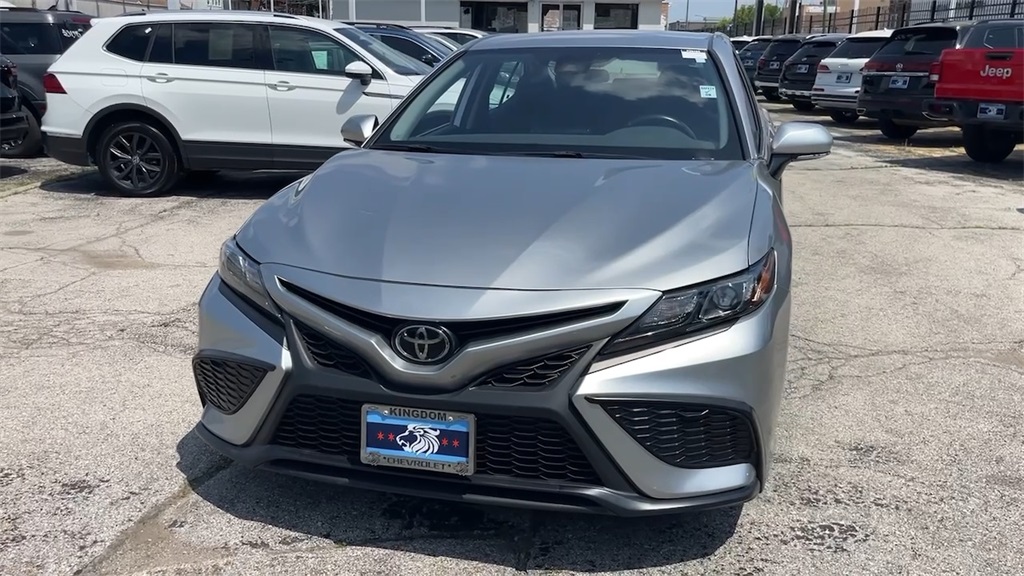 Vehicle image 4 of 25