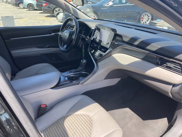 Vehicle image 22 of 23
