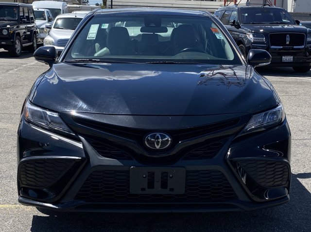 Vehicle image 3 of 23