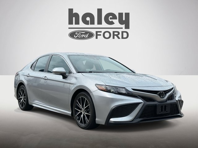 Vehicle image 5 of 26