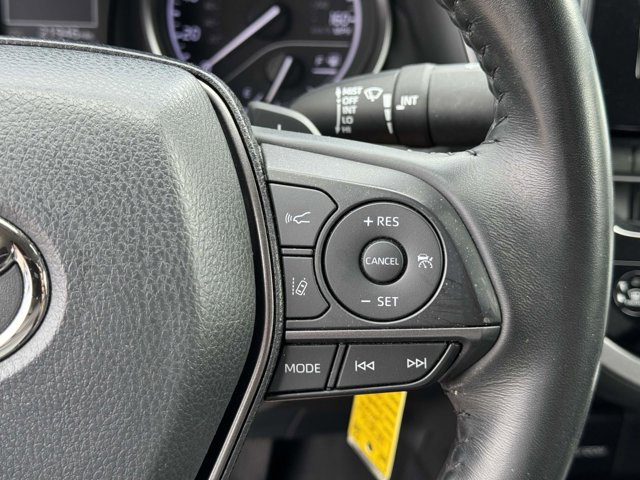Vehicle image 16 of 26