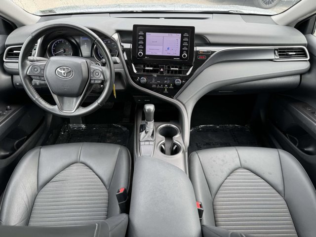Vehicle image 7 of 26