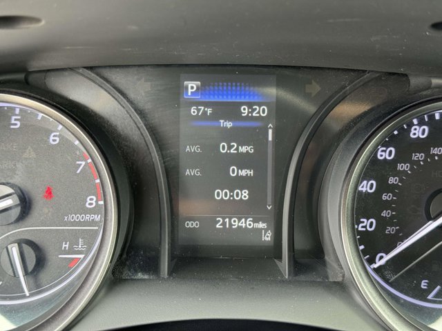 Vehicle image 17 of 26