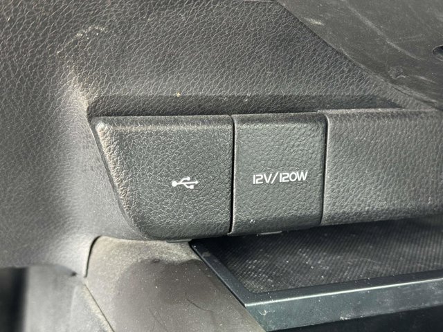 Vehicle image 14 of 26
