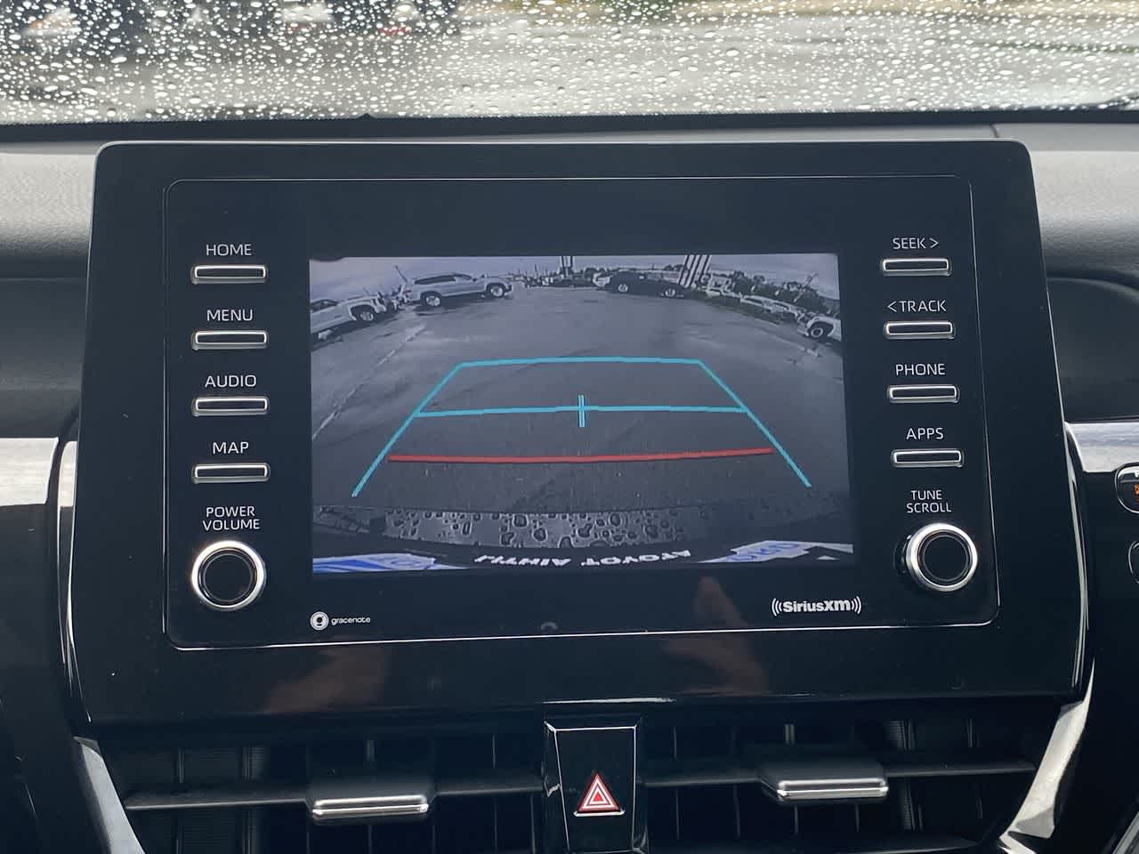Vehicle image 17 of 24