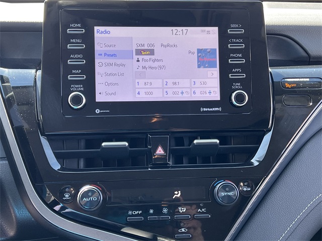 Vehicle image 19 of 28