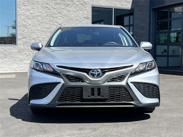 Vehicle image 4 of 28