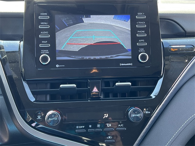 Vehicle image 18 of 28