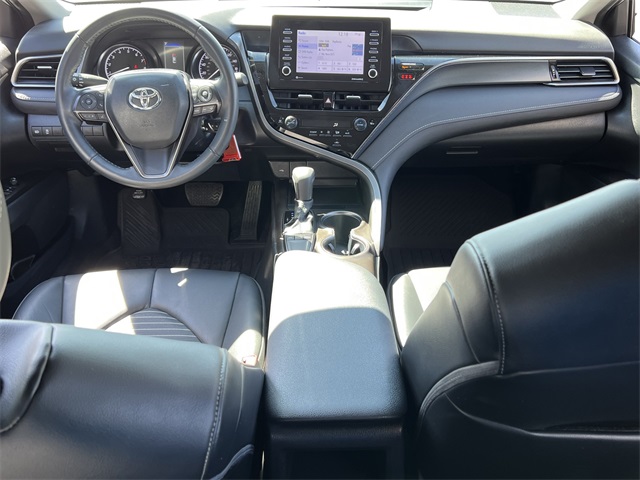 Vehicle image 22 of 28