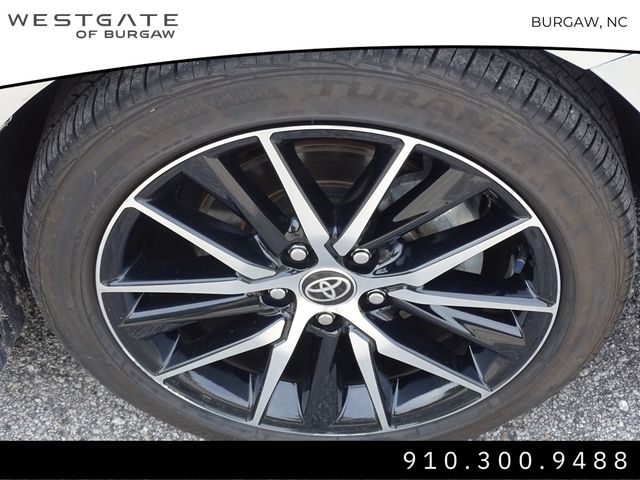 Vehicle image 10 of 30
