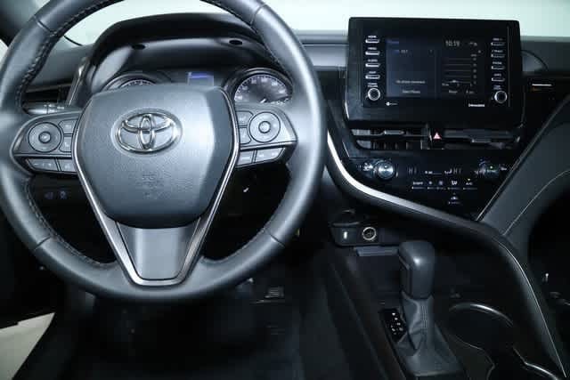 Vehicle image 34 of 45
