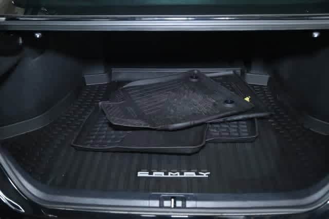 Vehicle image 36 of 45