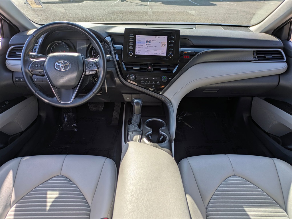 Vehicle image 20 of 33
