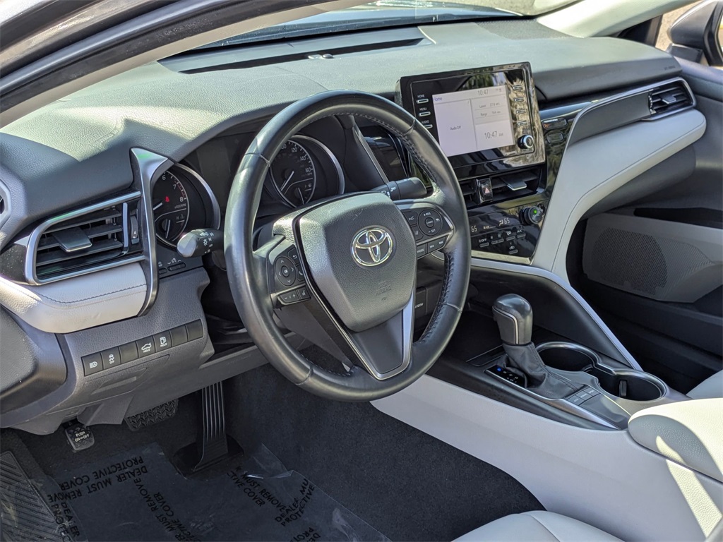 Vehicle image 12 of 33