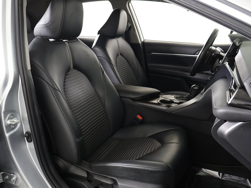 Vehicle image 23 of 43