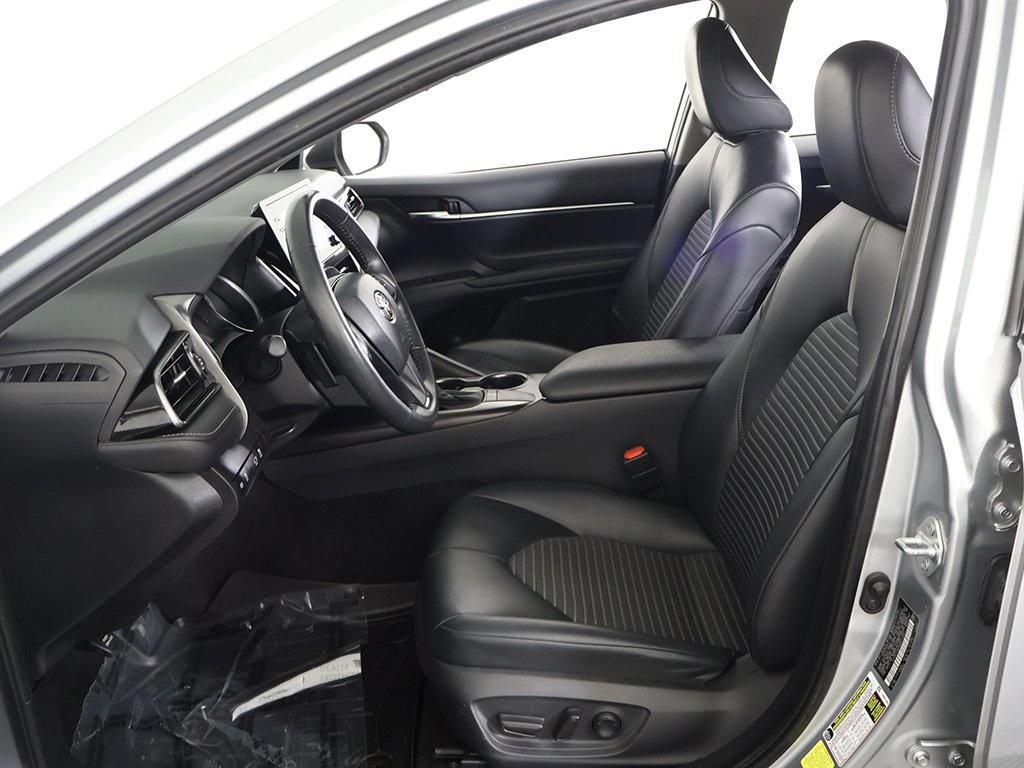 Vehicle image 24 of 43