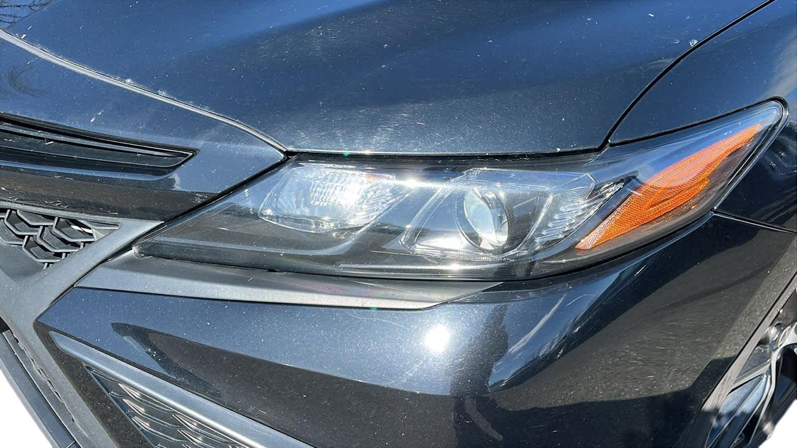 Vehicle image 8 of 24