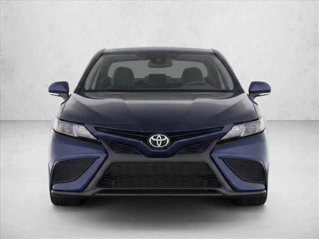 2022 Toyota Camry SE Image 2 of 30