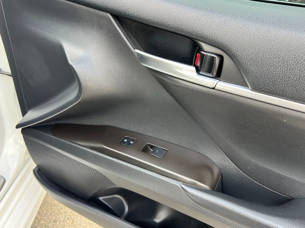 Vehicle image 15 of 45