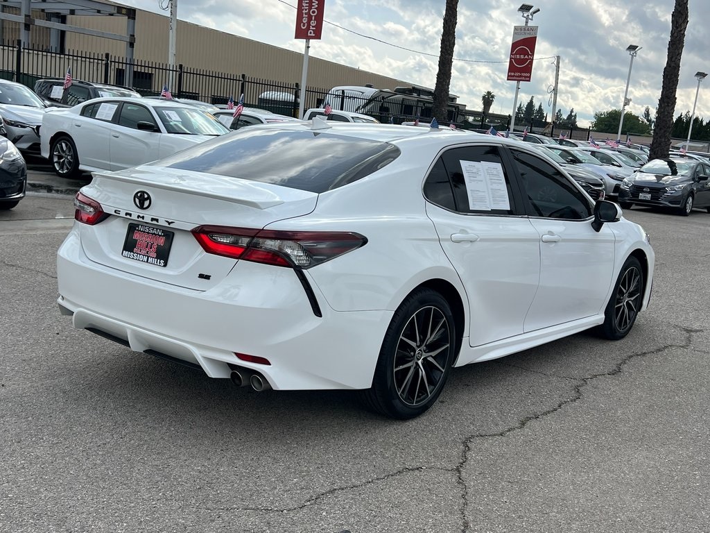 Vehicle image 3 of 45