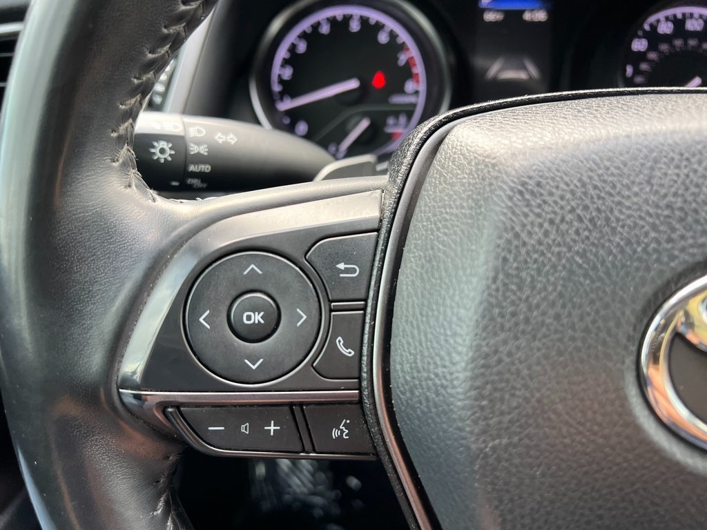 Vehicle image 22 of 45