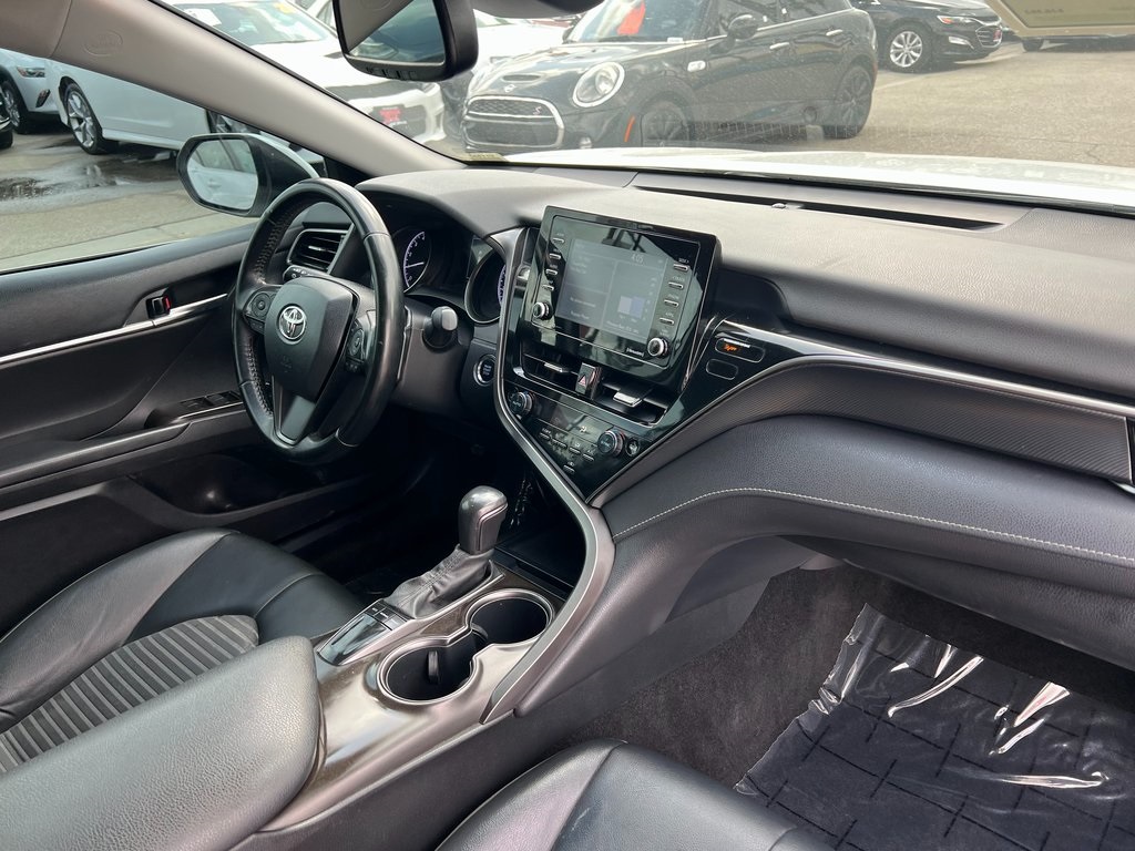 Vehicle image 12 of 45