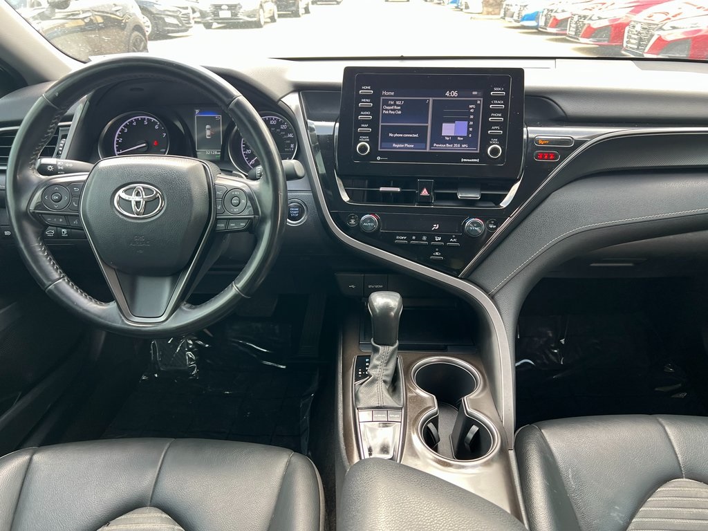 Vehicle image 17 of 45